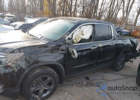 2021 Honda Ridgeline Rtl-E z USA, uszkodzony, nr VIN 5FPYK3F73MB021944